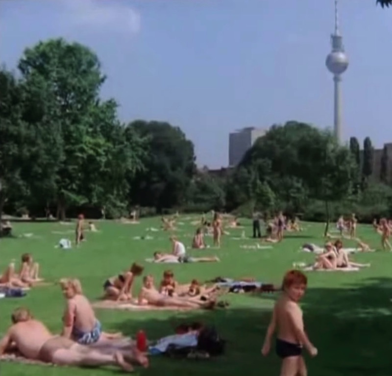 East Berlin is a place that doesn't exist anymore and, maybe, this is why we want to see it in every possible way. This is why we are posting this video we found that shows how East Berlin used to look like back in 1980.