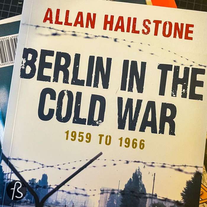 In this book, you can see almost 200 different pictures from the streets of a Berlin that doesn’t exist anymore. They were taken between 1959 and 1966, at the height of the Cold War, and it shows the conflict between West and East and how it could be seen in the daily life of Berlin.
