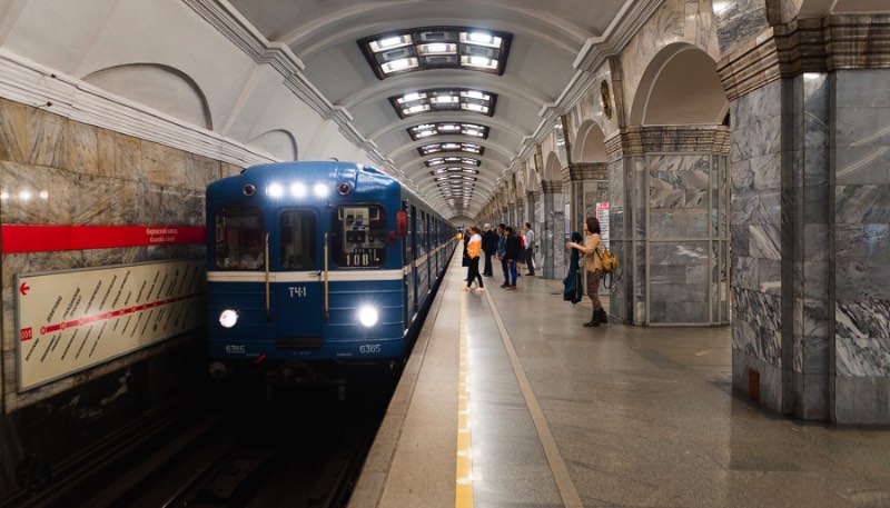 St Petersburg Metro – Exploring the Russian Underground