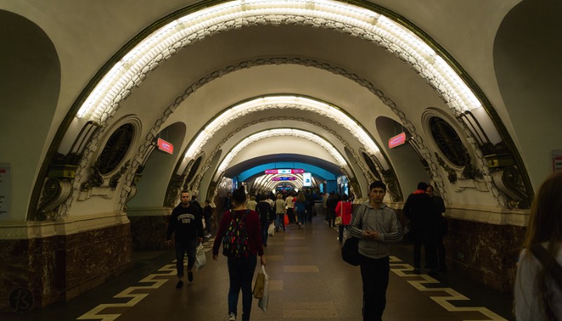 The St Petersburg Metro is one of the most beautiful underground railway system we ever had the pleasure of visiting. First opened in 1955, the metro of Saint Petersburg in Russia is one of the busiest in the world with five subway lines, 67 stations, over 3.000 trains and 2.5 million passengers a day. We did visited the St Petersburg Metro when we visited Russia in May and we took pictures of everything.