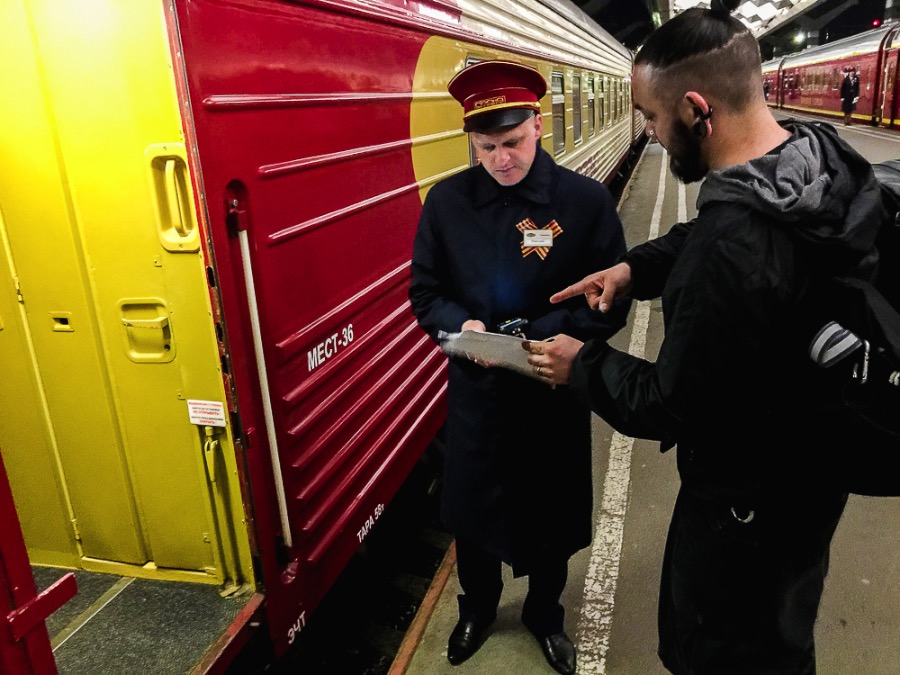 Saint Petersburg to Moscow - A train adventure using the Russian Railroads
