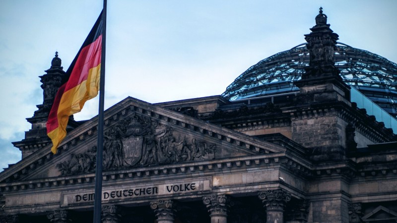How to learn German for free via @fotostrasse