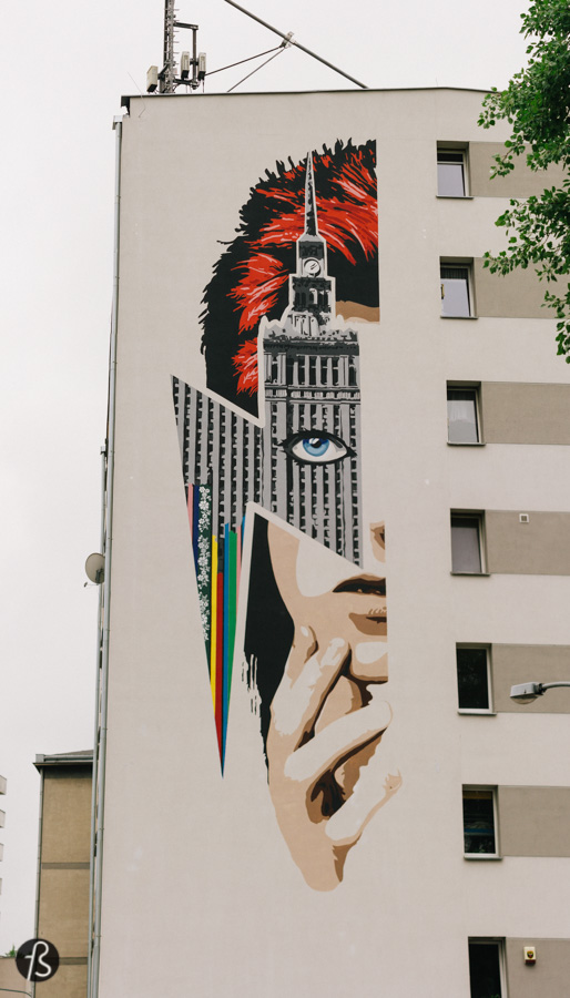 David Bowie's Warsaw: How Warszawa Came to Be_In January 2016 the world got a little sadder. Some people, like I did, went to pay respects at his former home in Berlin. Others decided to commemorate his life by immortalizing him on huge mural.  A mural in Warsaw’s Żoliborz district, where David Bowie took a walk almost 40 years before. This was the proposal from Beata Chomątowska of the Stacja Muranów Association and I manage to visit this beautiful piece of street art when Fotostrasse visited Warsaw in May 2016.