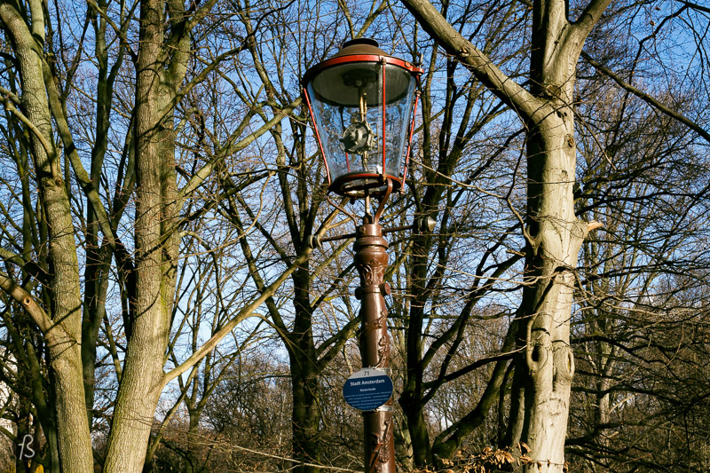 Instead of throwing the old gas lamps away, they were kept as a reminder of how street lighting used to be. And there you will see more than 90 different gas lanterns from all over Europe. Too bad some of them have been heavily vandalized, but this open air museum is still interesting. After going there, I keep paying attention to the street light in Berlin, and they are all unique.