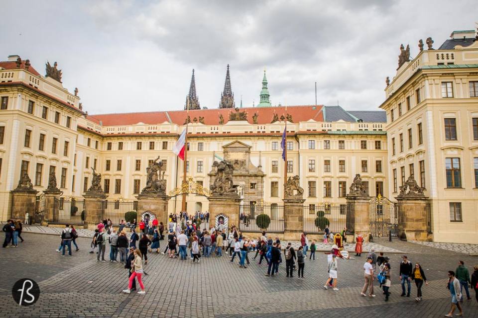 Castle Prague - A comprehensive guide for the best Prague photos ever