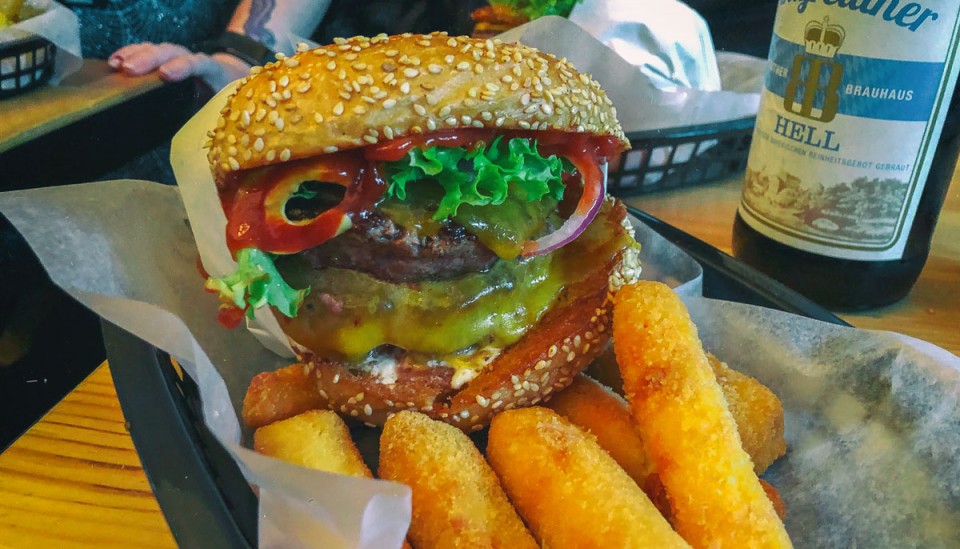 Burgers Burgers: locally sourced burgers but no salt