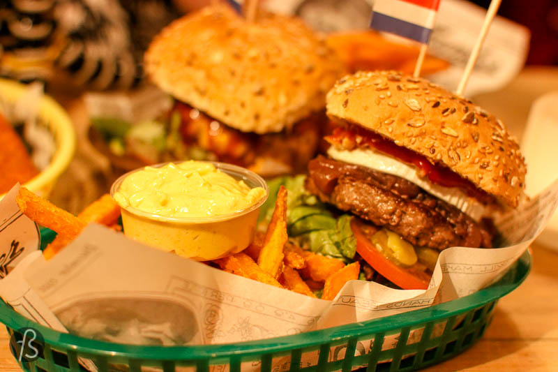 Rembrandt Burger: Dutch burgers in Friedrichshain