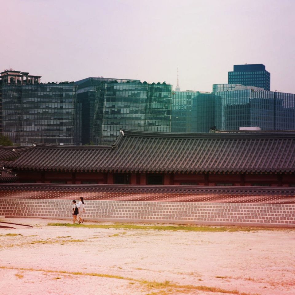 Gyeongbokgung and Seoul in the background