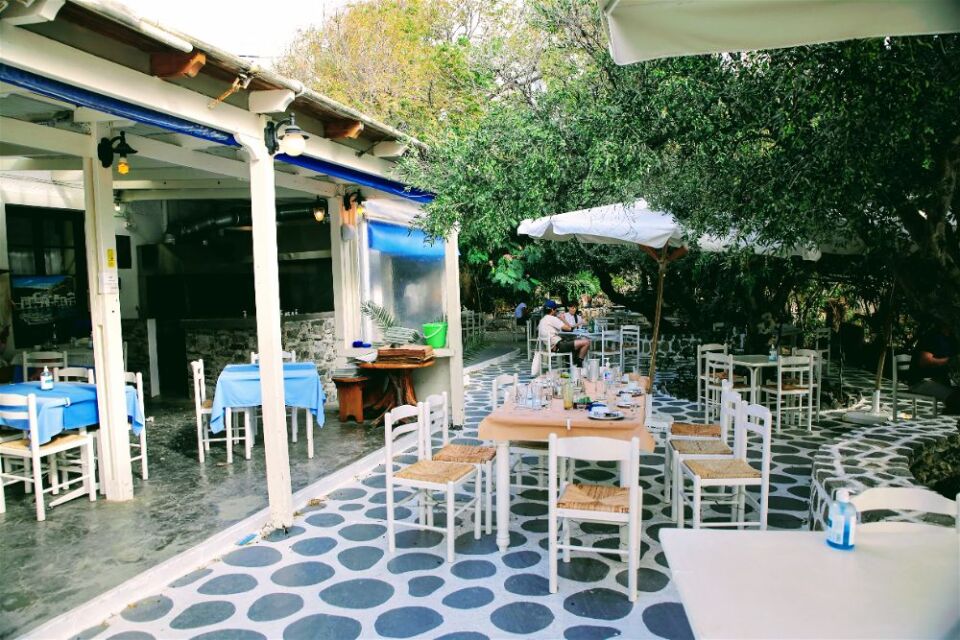 Methismeni Politia - where to eat in Trypidi, Milos