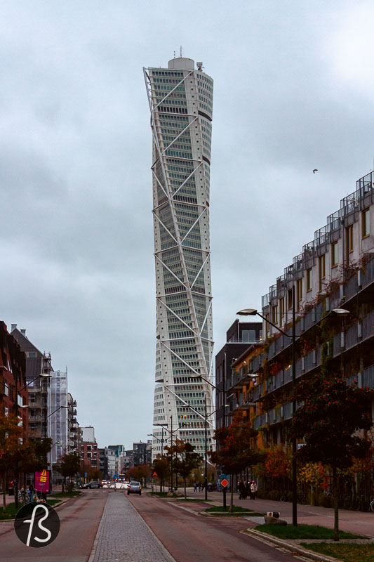 The Turning Torso in Malmö is a fantastic piece of modern architecture and a must see for everyone interested in the topic. I can easily say that it was the highlight of my time in Malmö. 